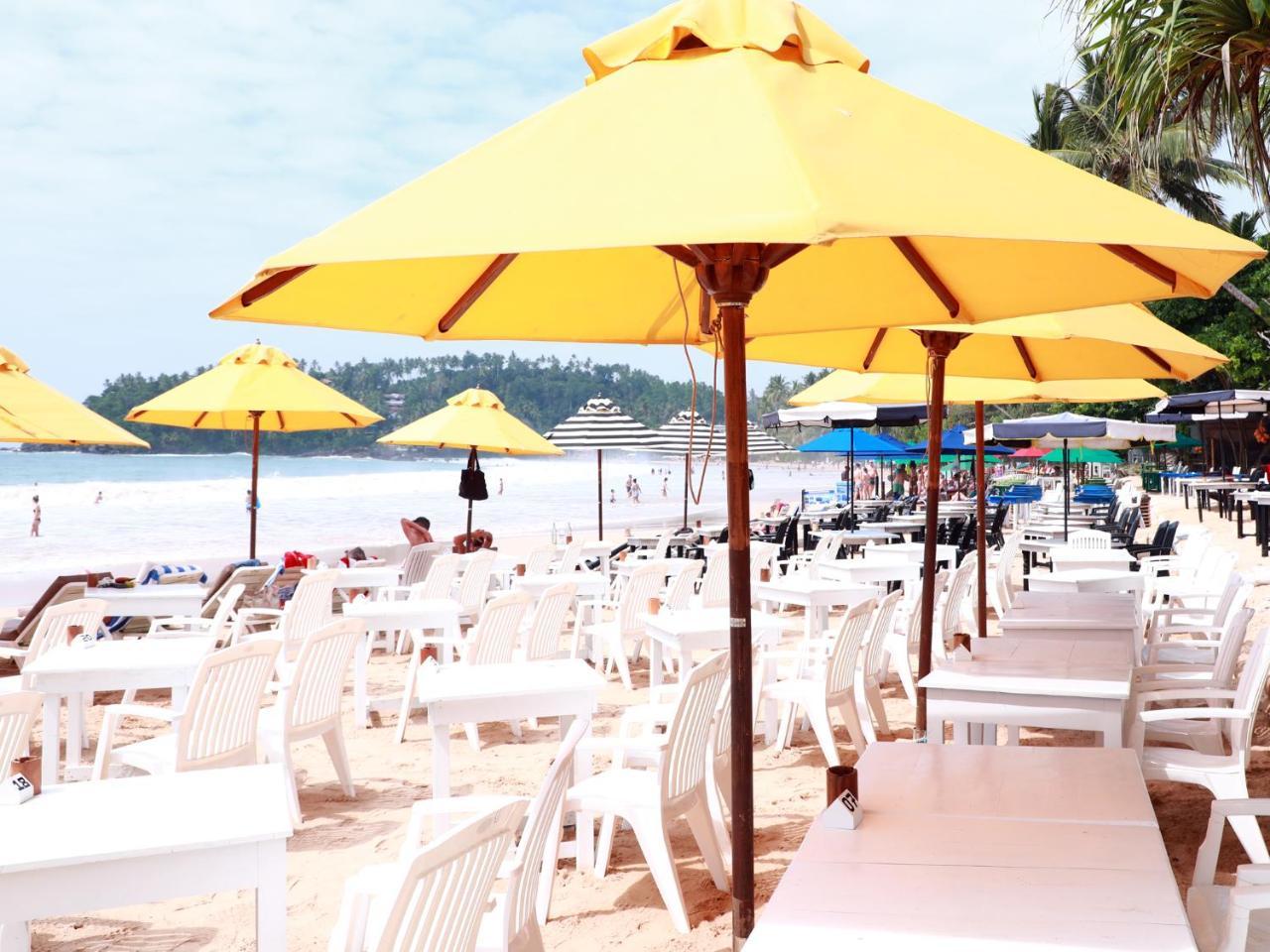 Fresh Wave Mirissa - Beach Front Экстерьер фото